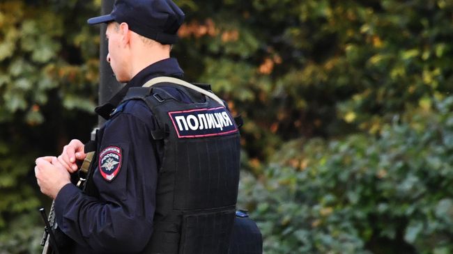 Сотрудник полиции 