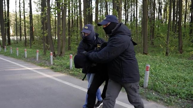 Видео задержания подозреваемого в убийстве генерала Москалика