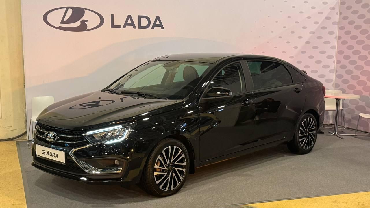 Электромобиль Lada e-Aura Электромобиль Lada e-Aura - РИА Новости, 1920, 25.11.2025