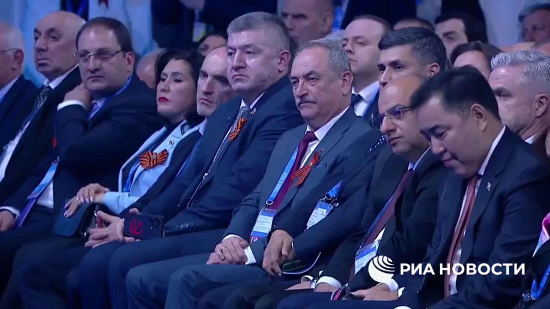 Путин на международном форуме в Волгограде - РИА Новости, 1920, 29.04.2025