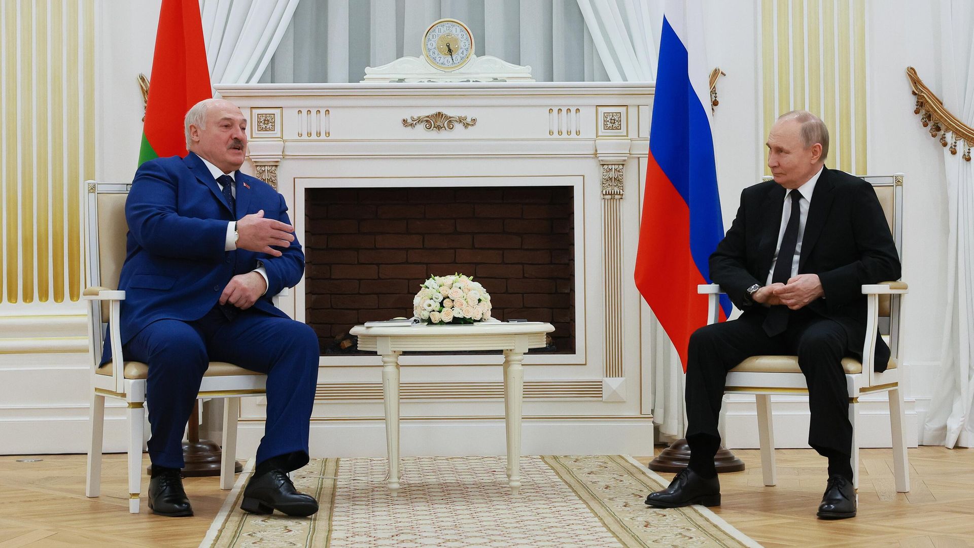Президент РФ Владимир Путин и президент Белоруссии Александр Лукашенко во время встречи в Волгограде - РИА Новости, 1920, 29.04.2025