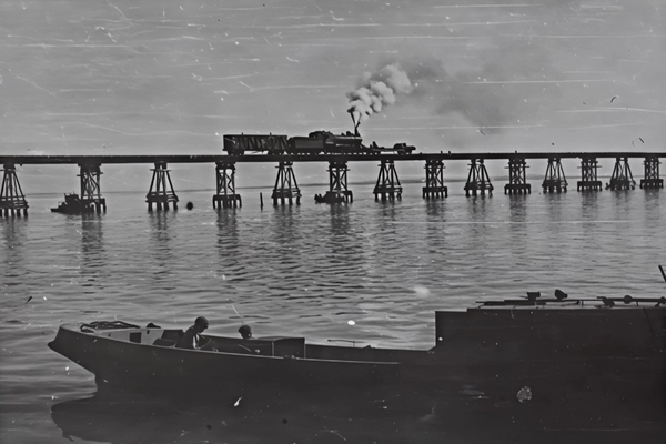 Первый Керченский мост. 1944 год 