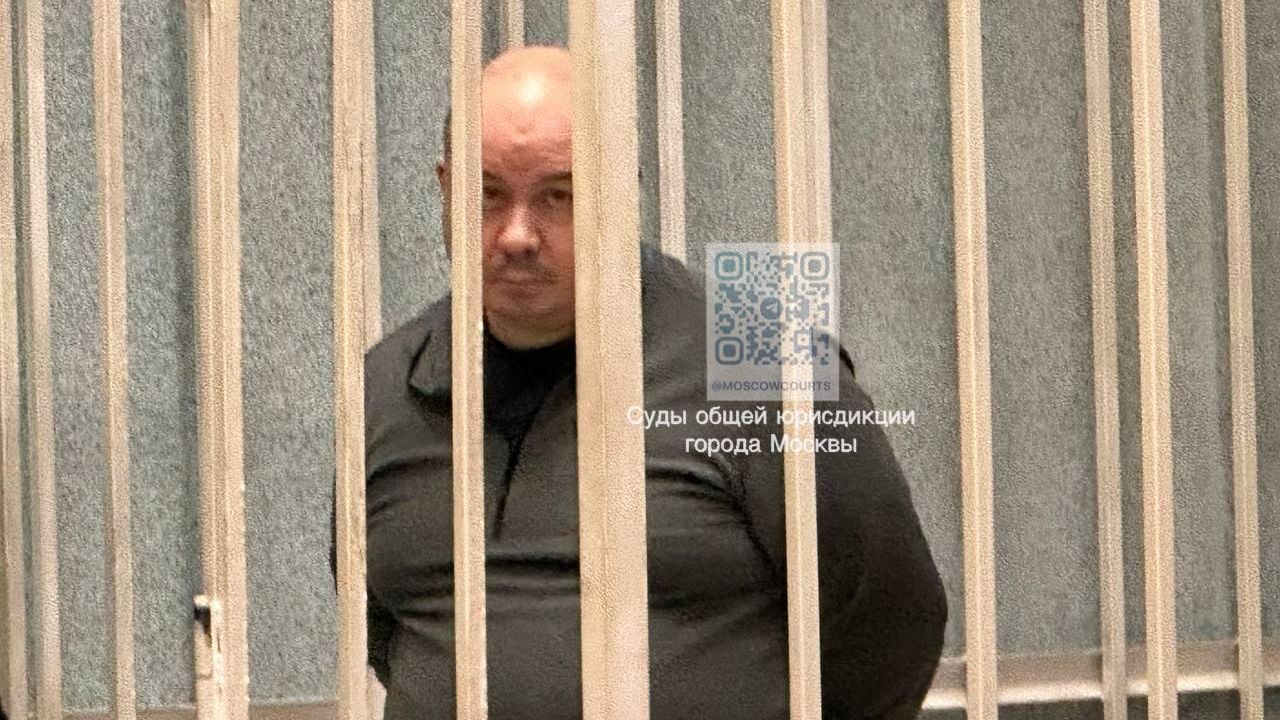 Бывший заместитель начальника Управления МЧС Дмитрий Даудашвили в зале суда - РИА Новости, 1920, 01.08.2025