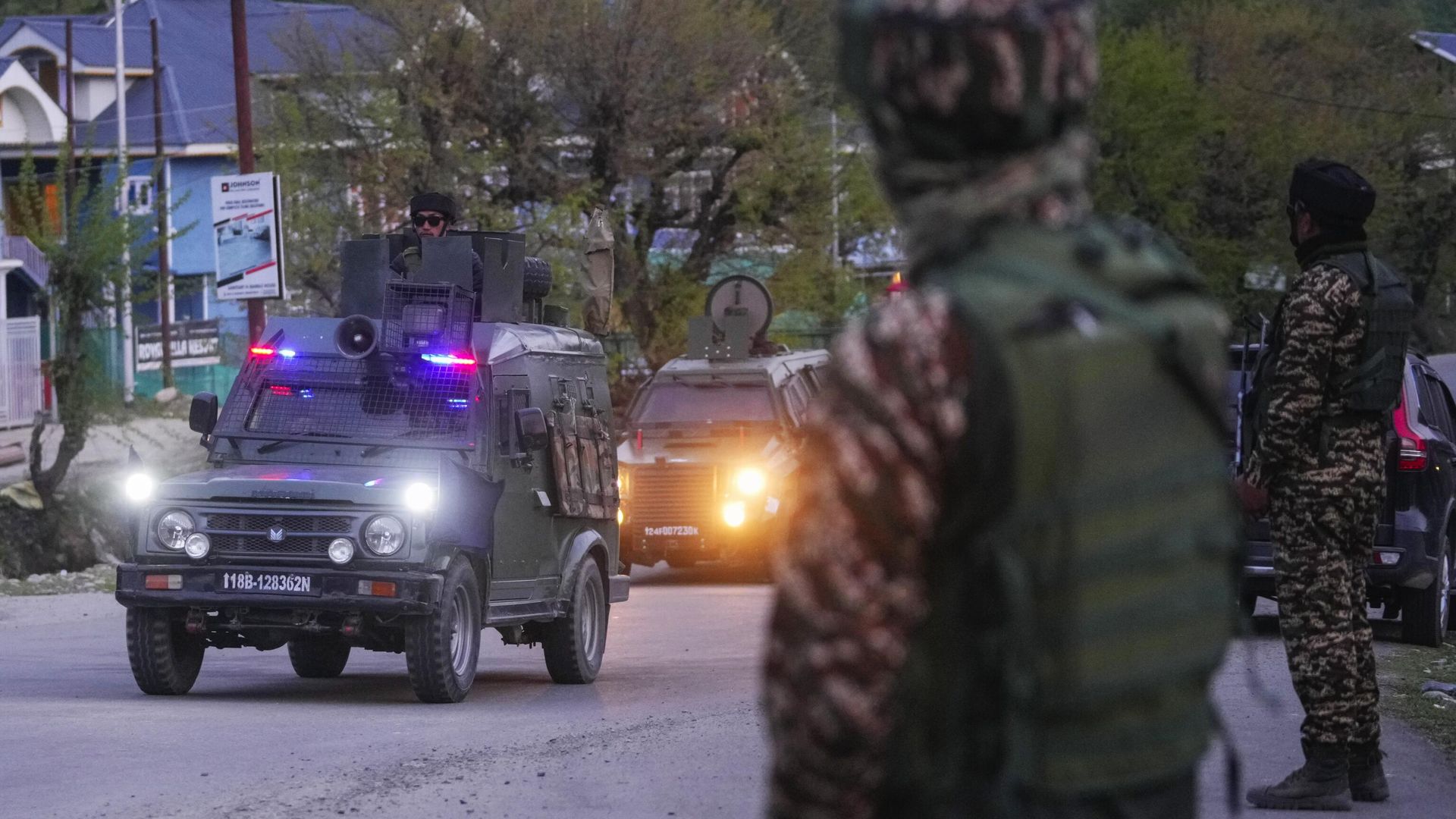 Индийские военные в Кашмире после нападения на туристов в Пахалгаме Индийские военные в Кашмире после нападения на туристов в Пахалгаме - РИА Новости, 1920, 30.04.2025