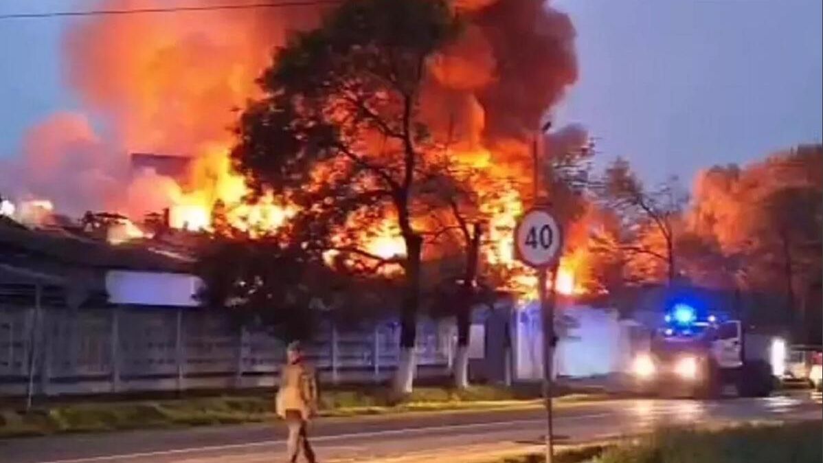 Пожар в Апшеронске. Кадр видео Пожар в Апшеронске. Кадр видео - РИА Новости, 1920, 05.05.2025