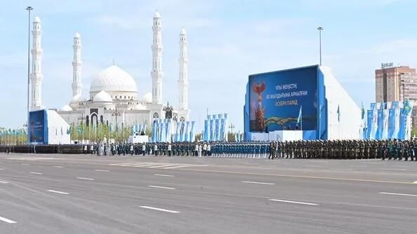 Военный парад в Астане, посвящённый 80-летию Победы в Великой Отечественной Войне и Дню защитника Отечества Военный парад в Астане, посвящённый 80-летию Победы в Великой Отечественной Войне и Дню защитника Отечества - РИА Новости, 1920, 07.05.2025