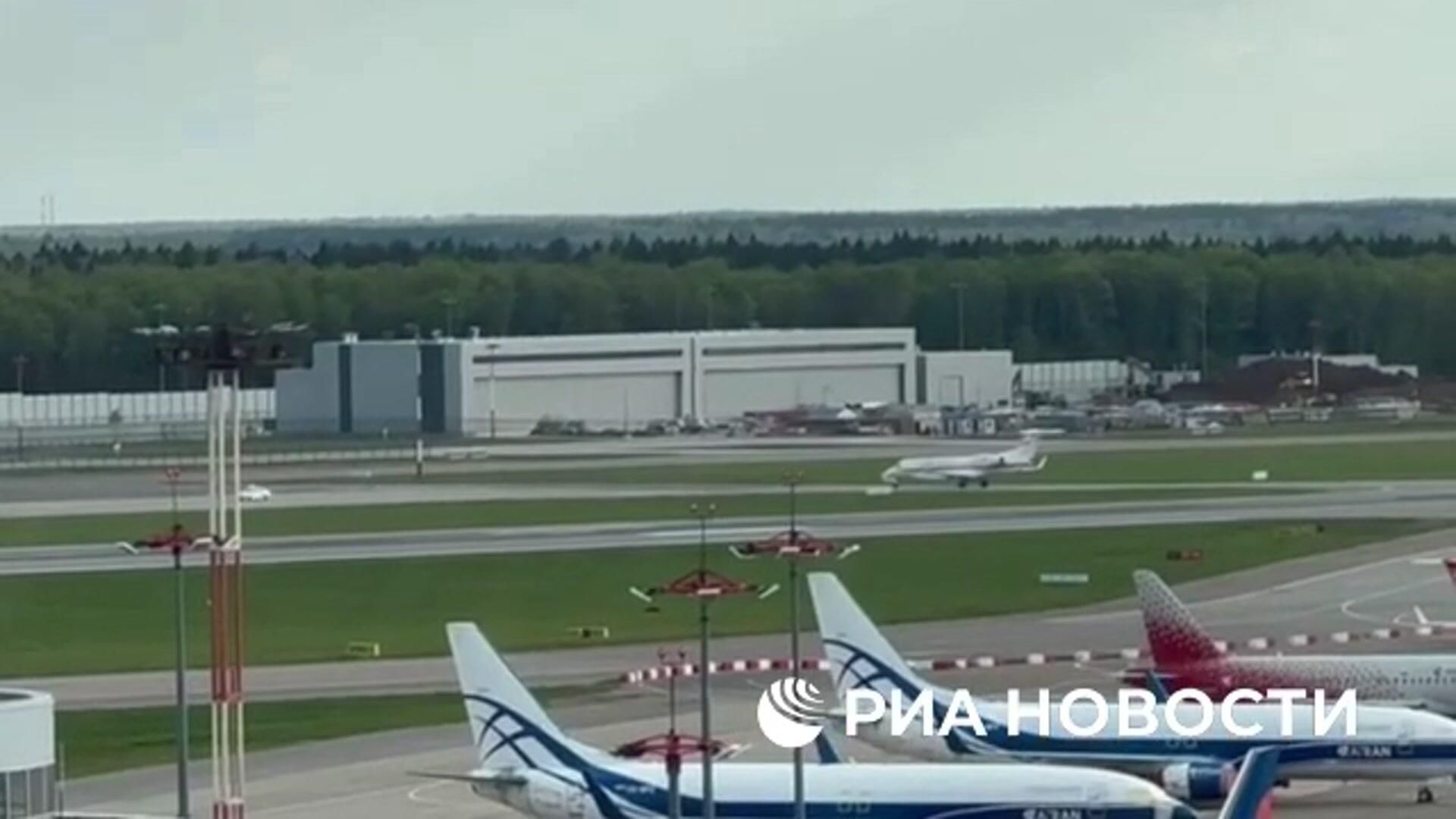 Прибытие Президента Сербии Вучича в Москву Прибытие Президента Сербии Вучича в Москву - РИА Новости, 1920, 07.05.2025
