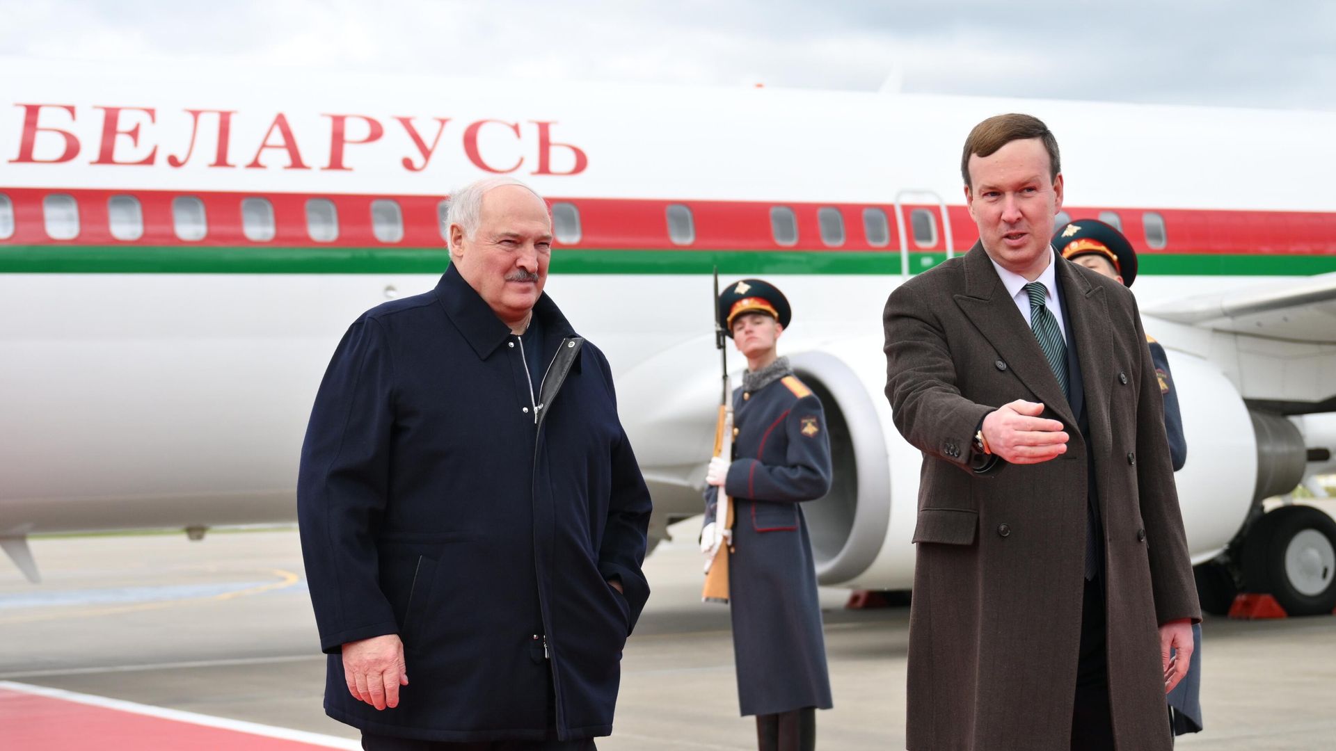 Президент Белоруссии Александр Лукашенко прибыл в Москву для участия в праздновании 80-летия Победы. 8 мая 2025 Президент Белоруссии Александр Лукашенко прибыл в Москву для участия в праздновании 80-летия Победы. 8 мая 2025 - РИА Новости, 1920, 08.05.2025
