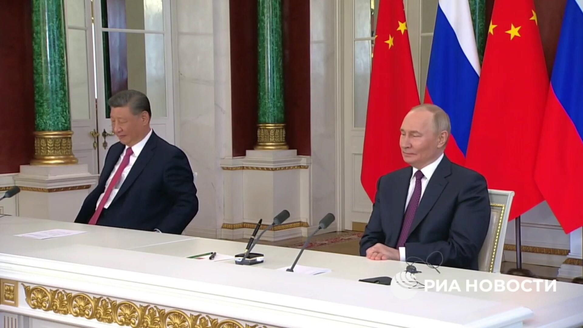 Подписание договора о сотрудничестве между RT и медиакорпорацией Китая Подписание договора о сотрудничестве между RT и медиакорпорацией Китая - РИА Новости, 1920, 08.05.2025