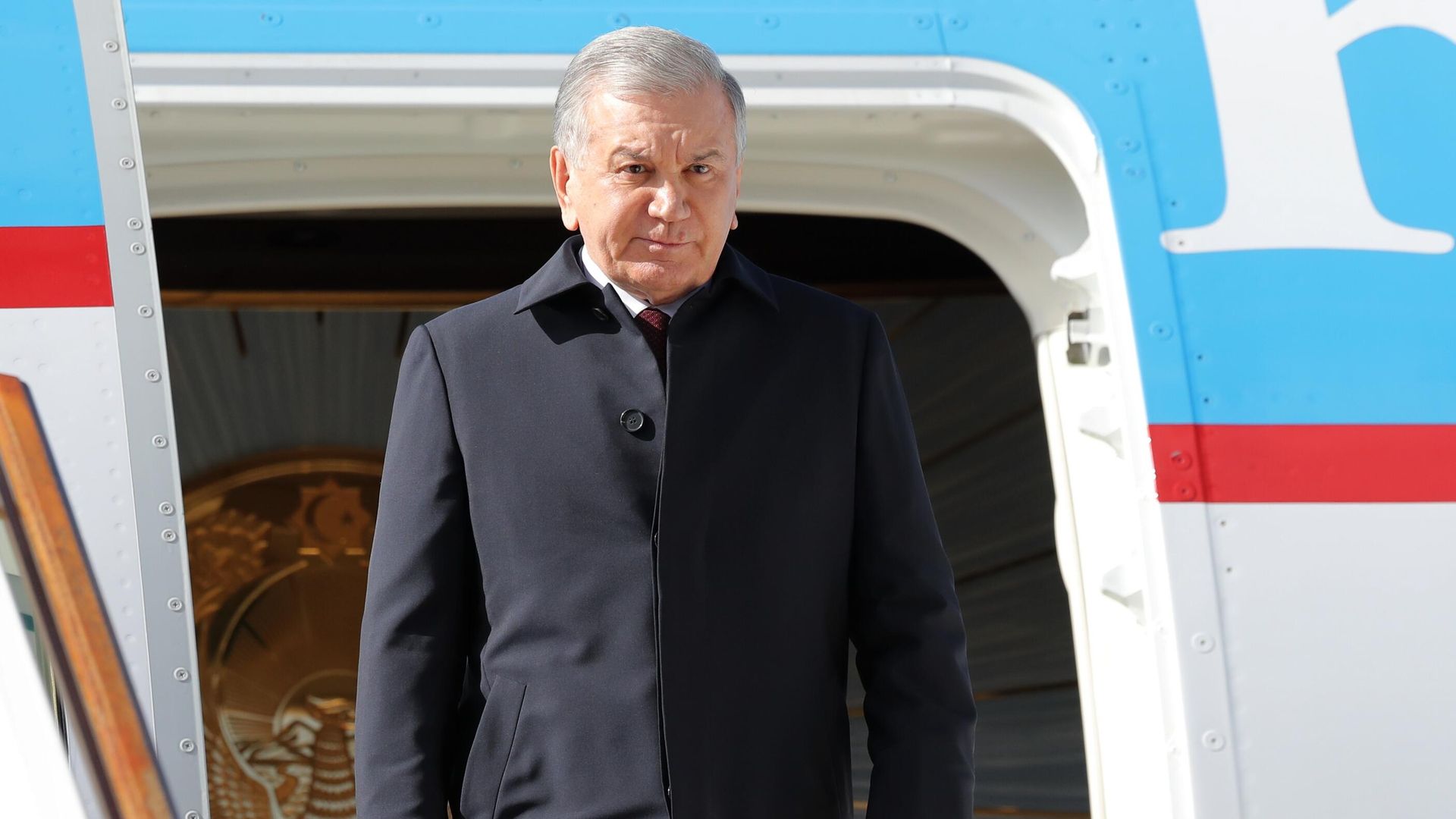 Президент Республики Узбекистан Шавкат Мирзиёев прибыл в Москву для участия в праздновании 80-летия Победы - РИА Новости, 1920, 21.12.2025