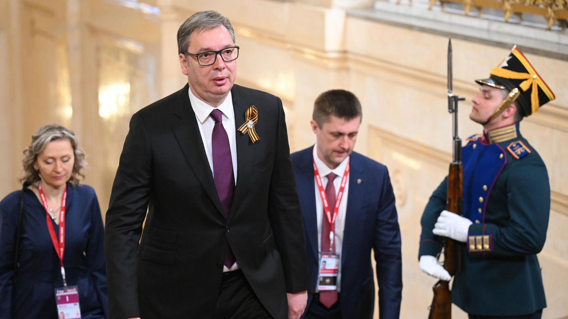 Президент Сербии Александр Вучич прибыл в Кремль на праздничный концерт для глав иностранных делегаций, приглашенных на торжества по случаю празднования 80-летия Победы в ВОВ Президент Сербии Александр Вучич прибыл в Кремль на праздничный концерт для глав иностранных делегаций, приглашенных на торжества по случаю празднования 80-летия Победы в ВОВ - РИА Новости, 1920, 09.05.2025