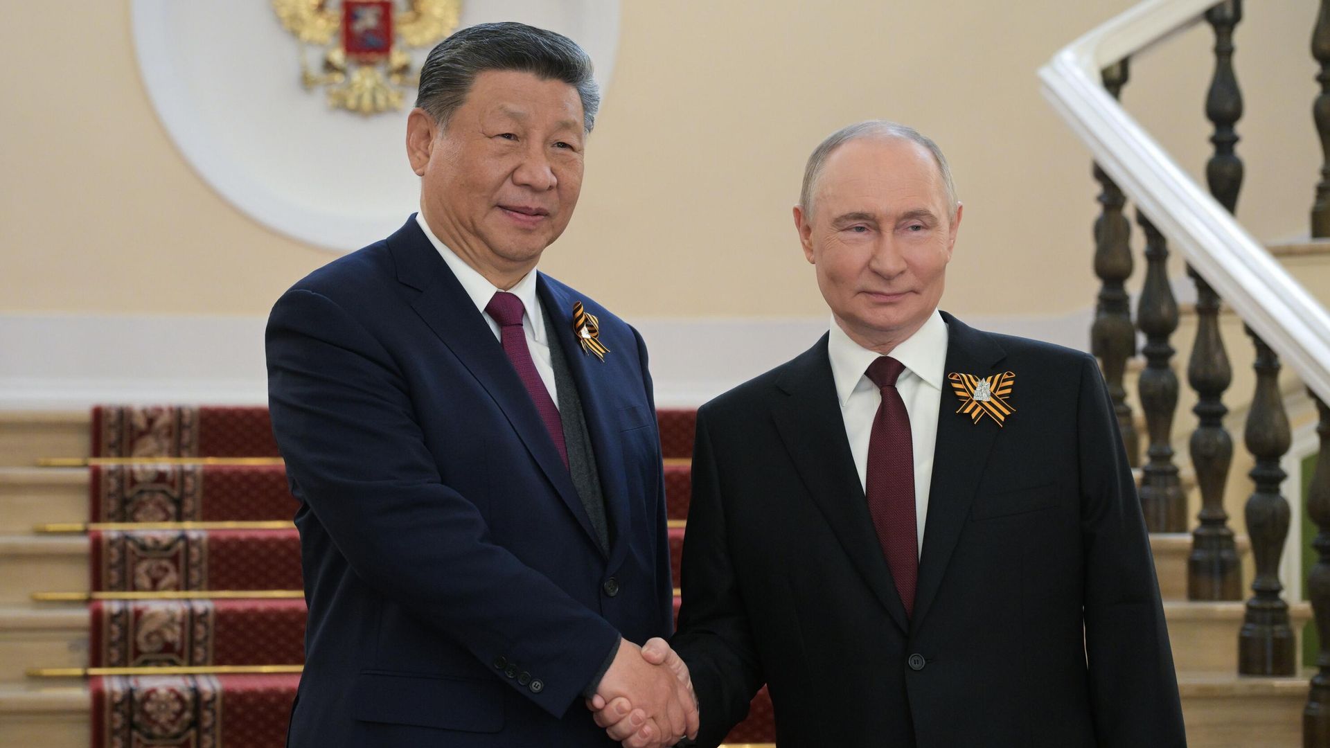 Президент России Владимир Путин и председатель КНР Си Цзиньпин во время встречи в Кремле перед военным парадом, посвященным 80-летию Победы Президент России Владимир Путин и председатель КНР Си Цзиньпин во время встречи в Кремле перед военным парадом, посвященным 80-летию Победы - РИА Новости, 1920, 31.08.2025