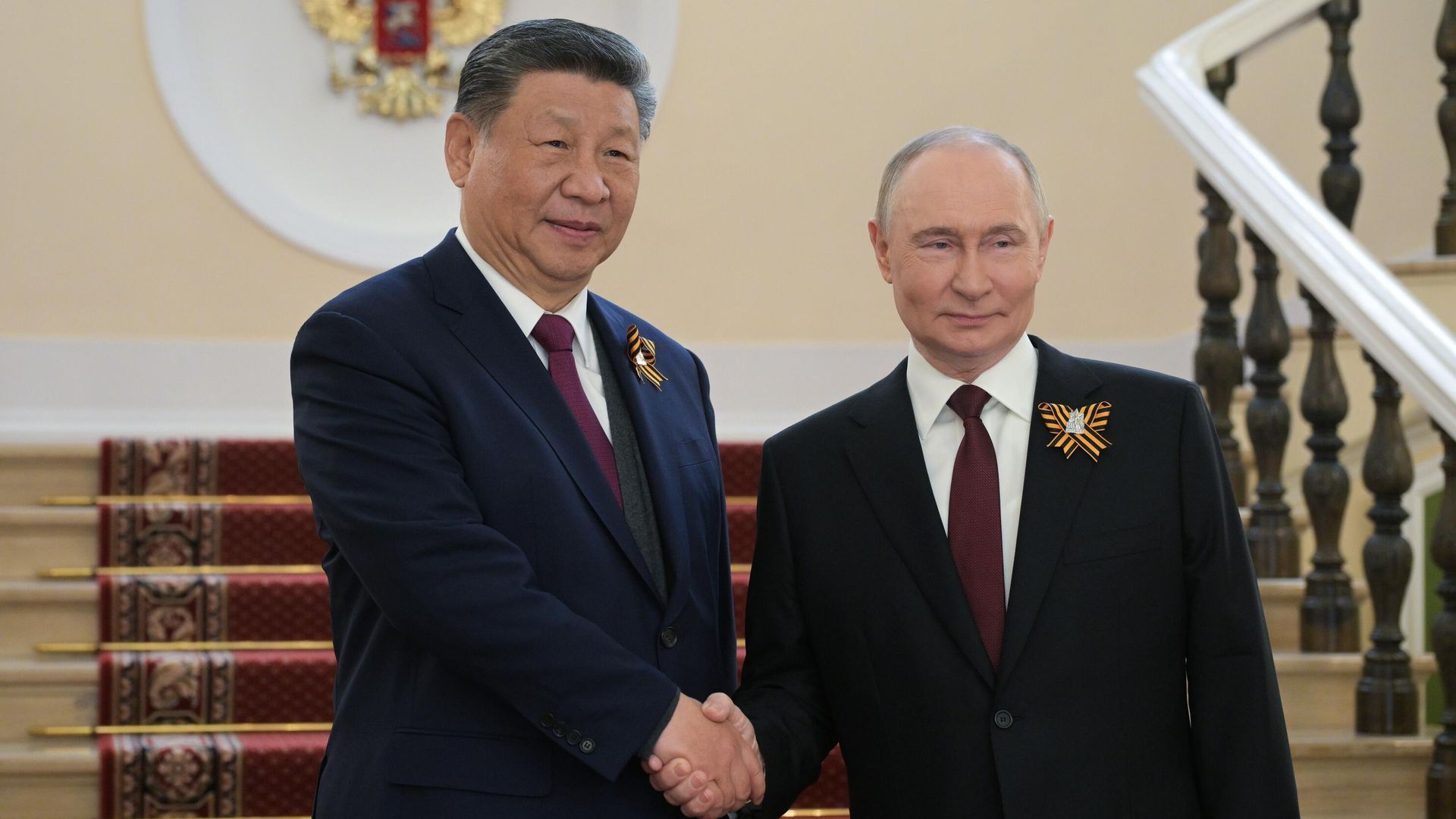 Президент России Владимир Путин и председатель КНР Си Цзиньпин во время встречи в Кремле перед военным парадом, посвященным 80-летию Победы Президент России Владимир Путин и председатель КНР Си Цзиньпин во время встречи в Кремле перед военным парадом, посвященным 80-летию Победы - РИА Новости, 1920, 31.08.2025