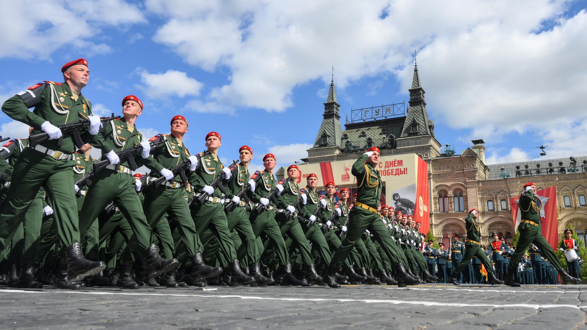 Москва. Военный парад, посвященный 80-летию Победы в Великой Отечественной войне Москва. Военный парад, посвященный 80-летию Победы в Великой Отечественной войне - РИА Новости, 1920, 20.11.2025