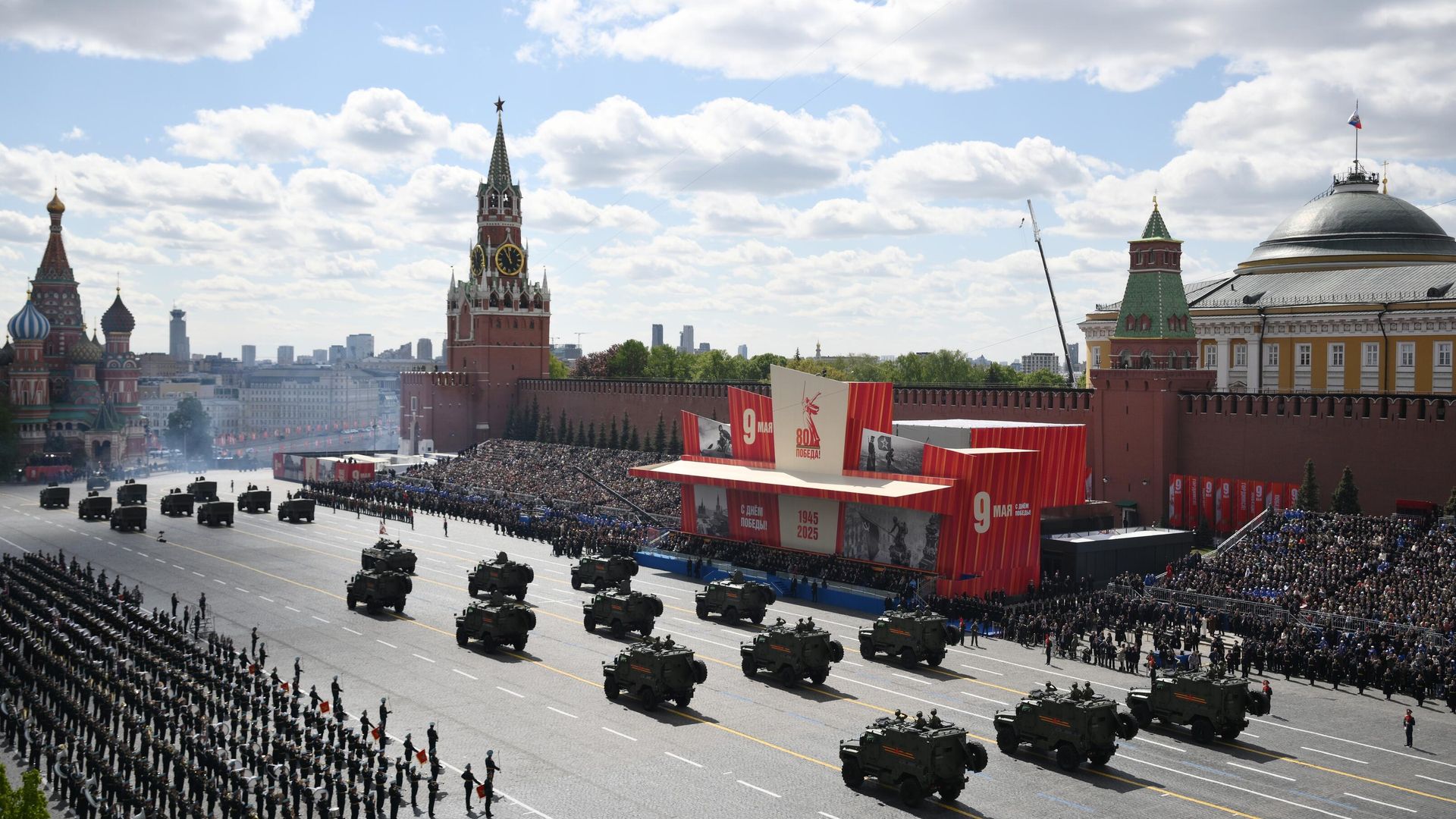 Парадные расчеты и военная техника на Красной площади в Москве на военном параде, посвященном 80-летию Победы в Великой Отечественной войне Парадные расчеты и военная техника на Красной площади в Москве на военном параде, посвященном 80-летию Победы в Великой Отечественной войне - РИА Новости, 1920, 28.04.2026