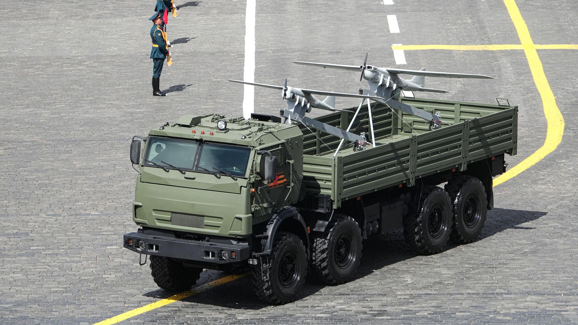 БПЛА Орлан-10 на Красной площади в Москве на военном параде, посвященном 80-летию Победы в Великой Отечественной войне - РИА Новости, 1920, 11.05.2025