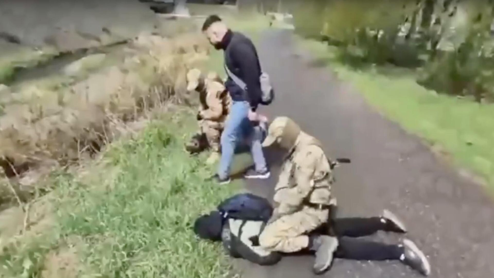 В Новокузнецке задержали подростка, планировавшего устроить взрыв в военкомате В Новокузнецке задержали подростка, планировавшего устроить взрыв в военкомате - РИА Новости, 1920, 12.05.2025