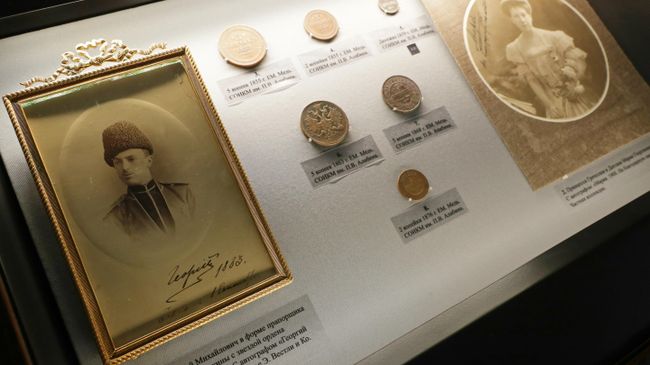 Портрет Георгия Михайловича Романова и портрет его супруги Марии Георгиевны в Международном музее нумизматики в Москве