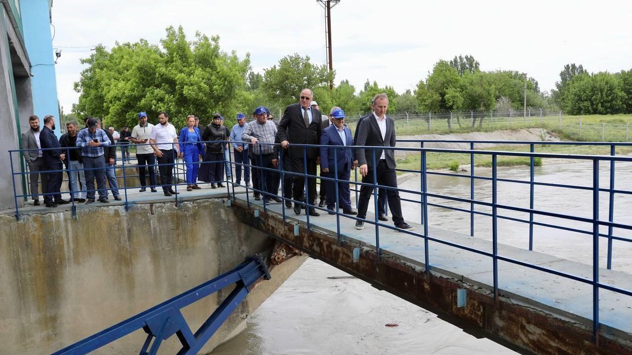 Главный мелиоративный объект северного Дагестана ввели в эксплуатацию Главный мелиоративный объект северного Дагестана ввели в эксплуатацию - РИА Новости, 1920, 15.05.2025