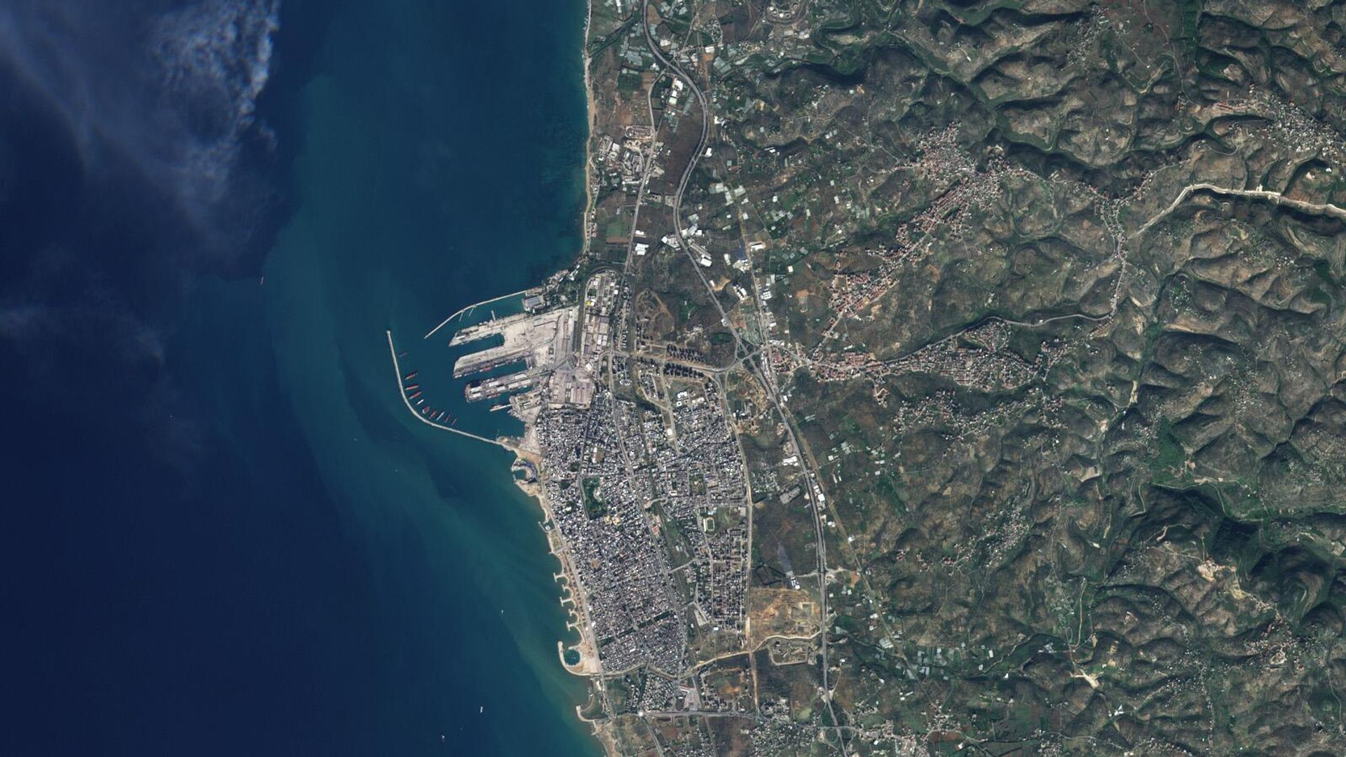 Порт Тартус - РИА Новости, 1920, 16.05.2025