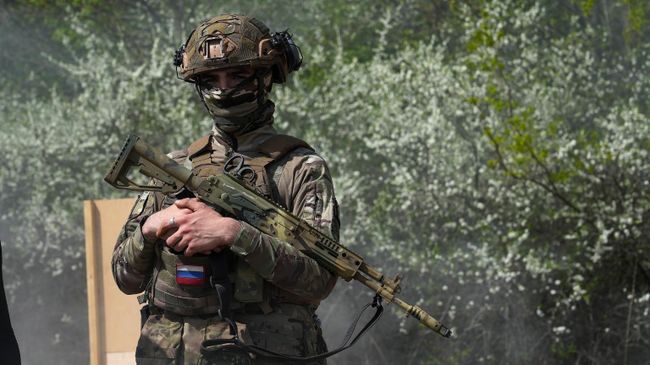 Российский морпех взял в плен военнослужащего ВСУ под Никольским