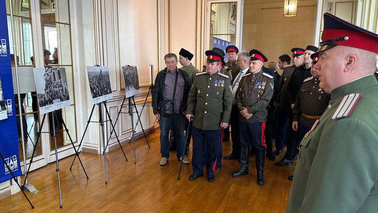 Открытие фотовыставки Освобождение Европы в Париже - РИА Новости, 1920, 16.05.2025