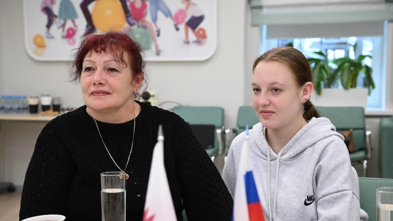 Россия вернула семнадцатилетнюю девушку с Украины при посредничестве Катара Россия вернула семнадцатилетнюю девушку с Украины при посредничестве Катара - РИА Новости, 1920, 19.05.2025