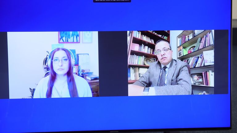 Доцент кафедры славистики Белградского университета Ана Яковлевич-Радунович (Сербия) и профессор русского языка Университета Айн-Шамс, заведующий кафедрой русского языка в Египетском университете науки и технологий Мохаммед Эльгебали (Египет)