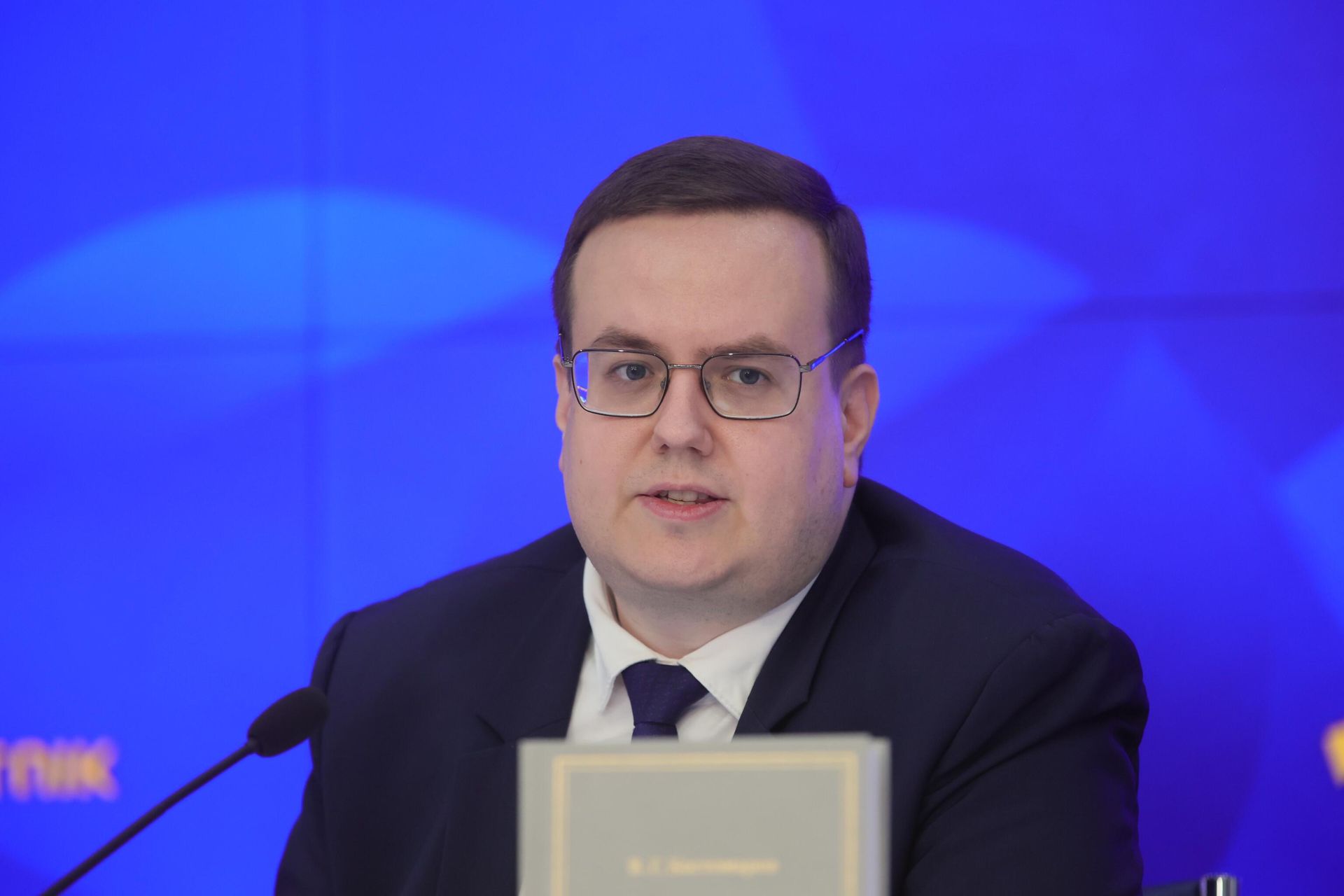 Ректор Государственного института русского языка им. А.С. Пушкина Никита Гусев - РИА Новости, 1920, 19.05.2025