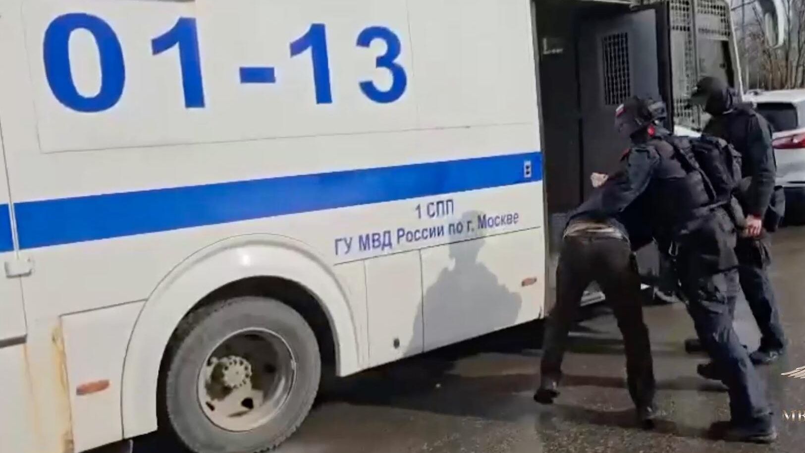 Столичные полицейские пресекли канал незаконной миграции Столичные полицейские пресекли канал незаконной миграции - РИА Новости, 1920, 20.05.2025