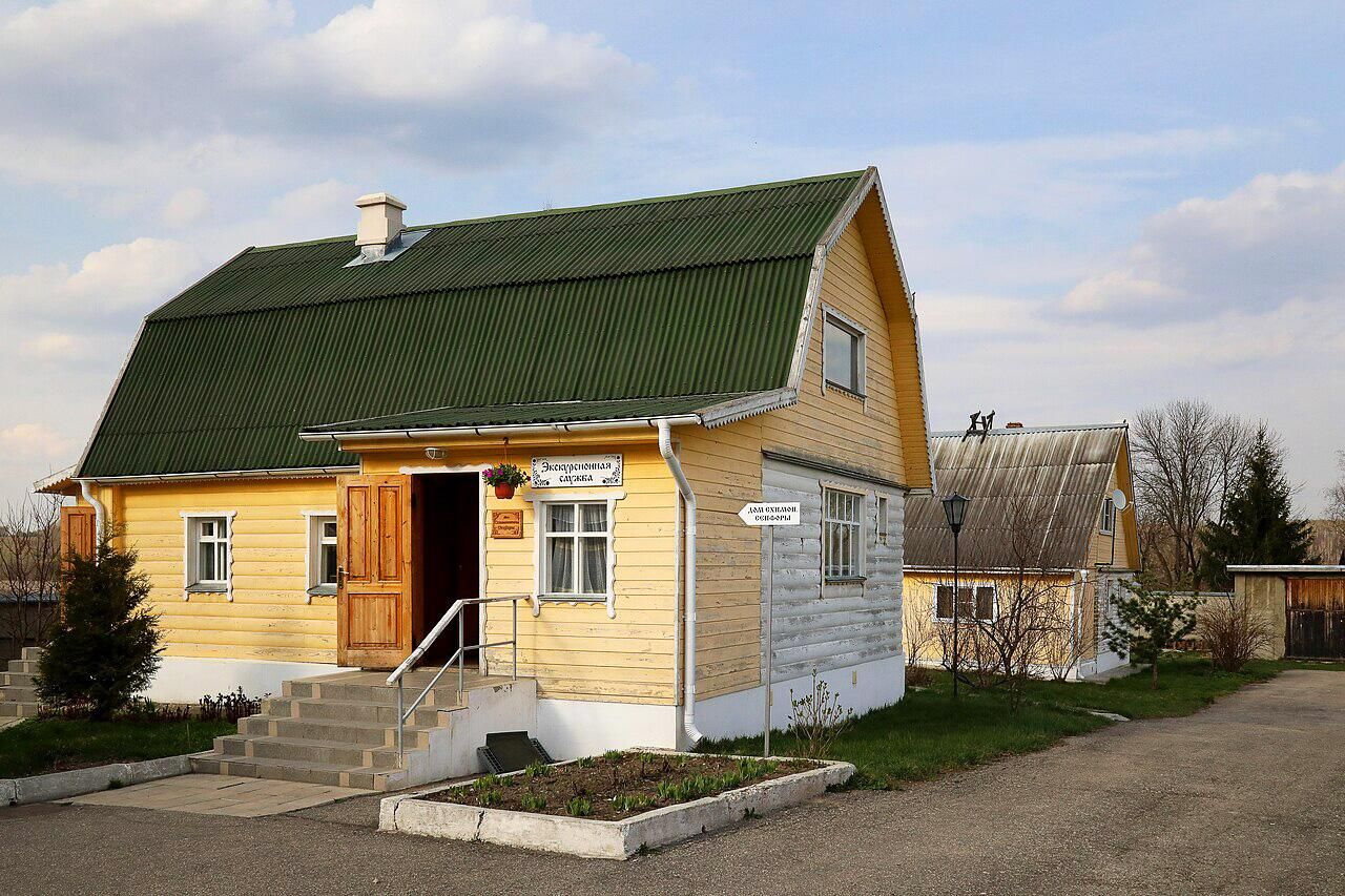 Дом схимонахини Сепфоры в мужском монастыре Спаса Нерукотворного пустыни в селе Клыково в Калужской области Дом схимонахини Сепфоры в мужском монастыре Спаса Нерукотворного пустыни в селе Клыково в Калужской области - РИА Новости, 1920, 20.05.2025