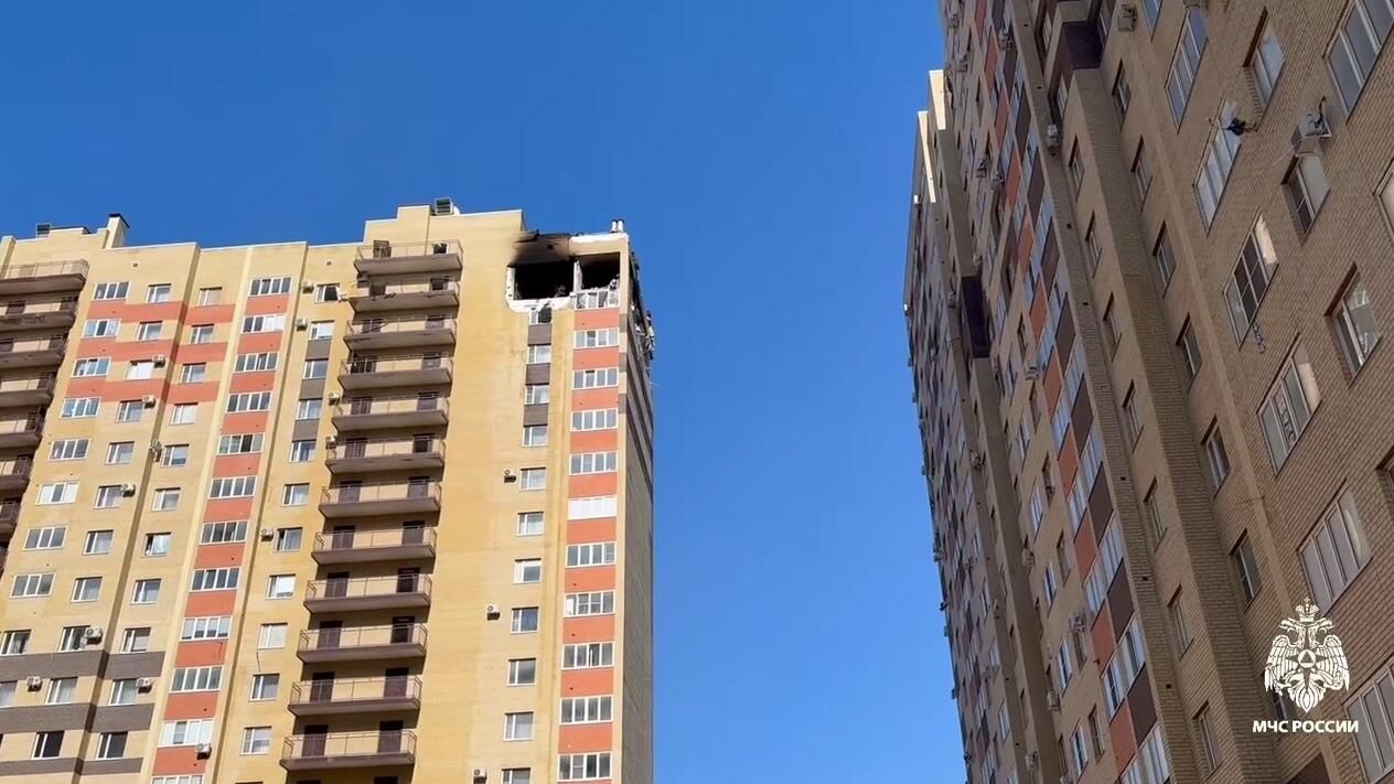 Последствия взрыва бытового газа в жилом доме в Ставрополе. Кадр видео Последствия взрыва бытового газа в жилом доме в Ставрополе. Кадр видео - РИА Новости, 1920, 21.05.2025