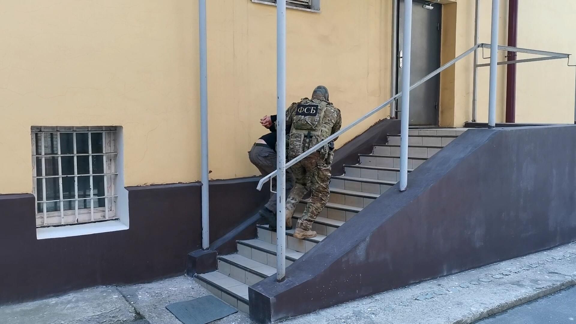 Задержание в Калужской области россиянина, помогавшего спецслужбам Украины Задержание в Калужской области россиянина, помогавшего спецслужбам Украины - РИА Новости, 1920, 21.05.2025