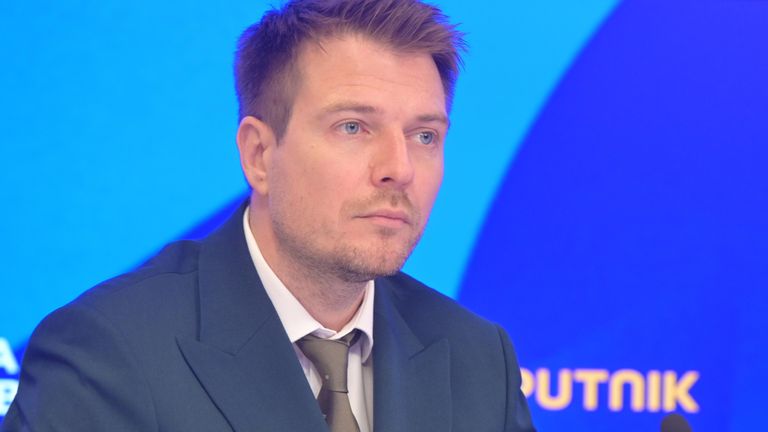 Председатель Научно-образовательного союза развития языковой и информационной культуры Родное слово Константин Деревянко Председатель Научно-образовательного союза развития языковой и информационной культуры Родное слово Константин Деревянко