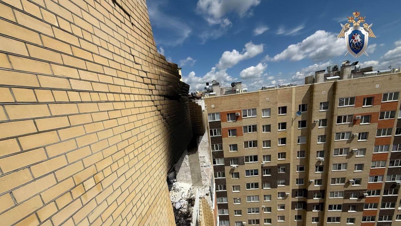 Последствия взрыва бытового газа в жилом доме в Ставрополе Последствия взрыва бытового газа в жилом доме в Ставрополе - РИА Новости, 1920, 21.05.2025