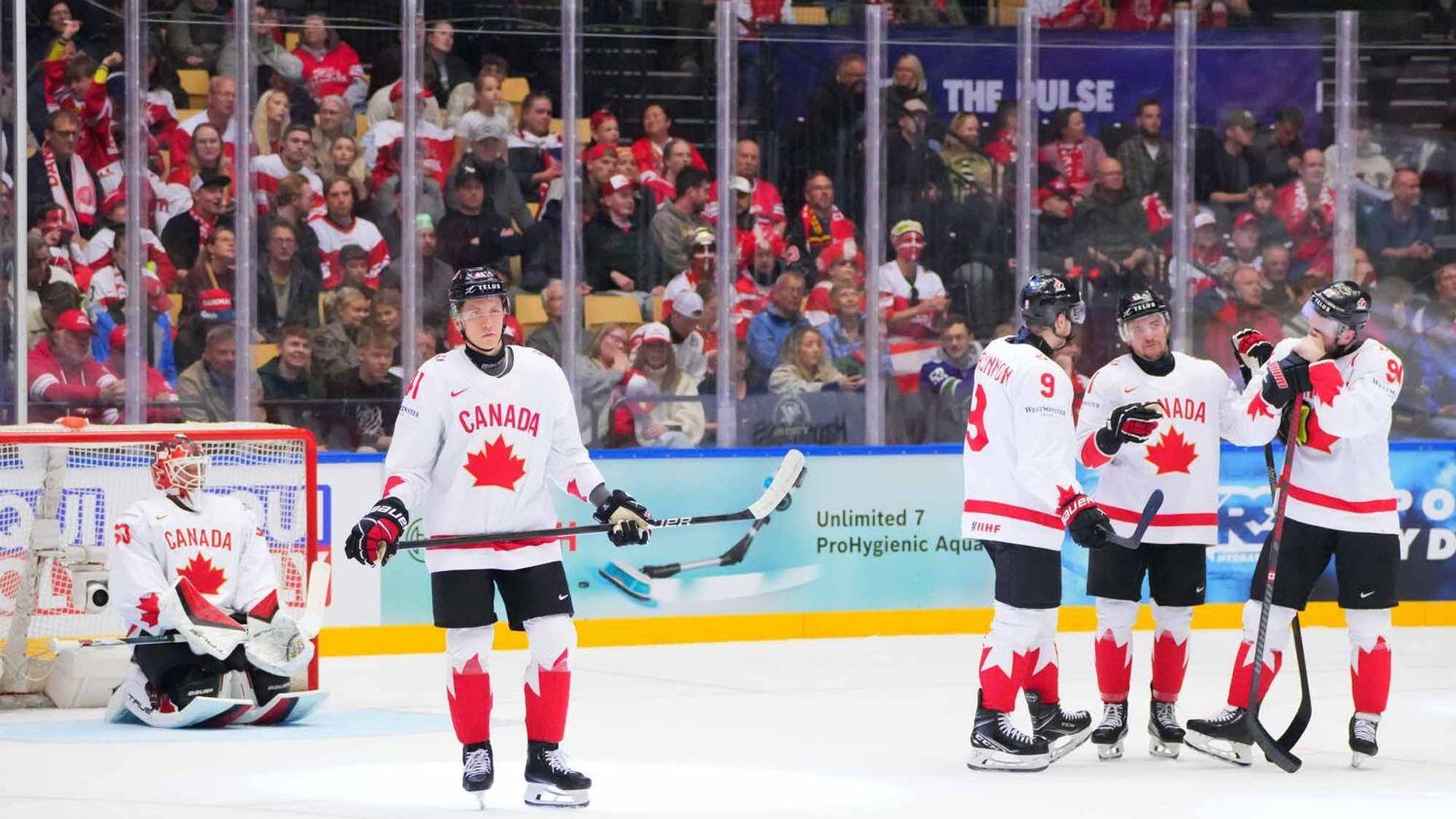 Хоккеисты сборной Канады Хоккеисты сборной Канады - РИА Новости, 1920, 16.02.2026