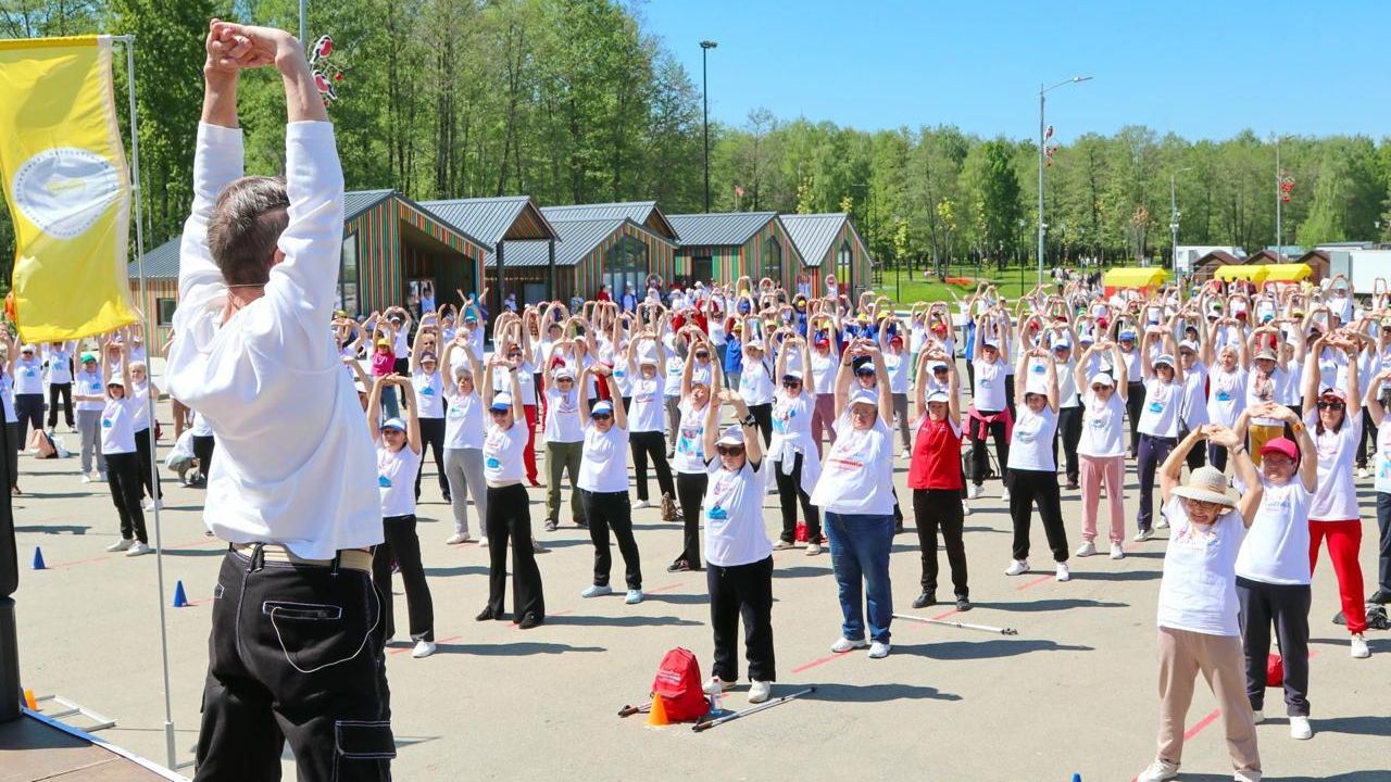 Свыше 1 тысячи пенсионеров Подмосковья поучаствовали в марафоне по спорту Свыше 1 тысячи пенсионеров Подмосковья поучаствовали в марафоне по спорту - РИА Новости, 1920, 23.05.2025