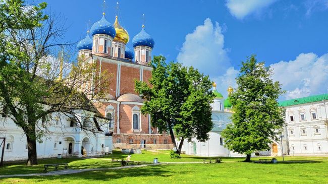 Рязань. Территория Кремля