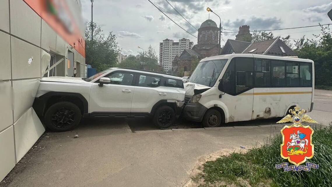 На месте ДТП в Лобне. 26 мая 2025 На месте ДТП в Лобне. 26 мая 2025 - РИА Новости, 1920, 26.05.2025