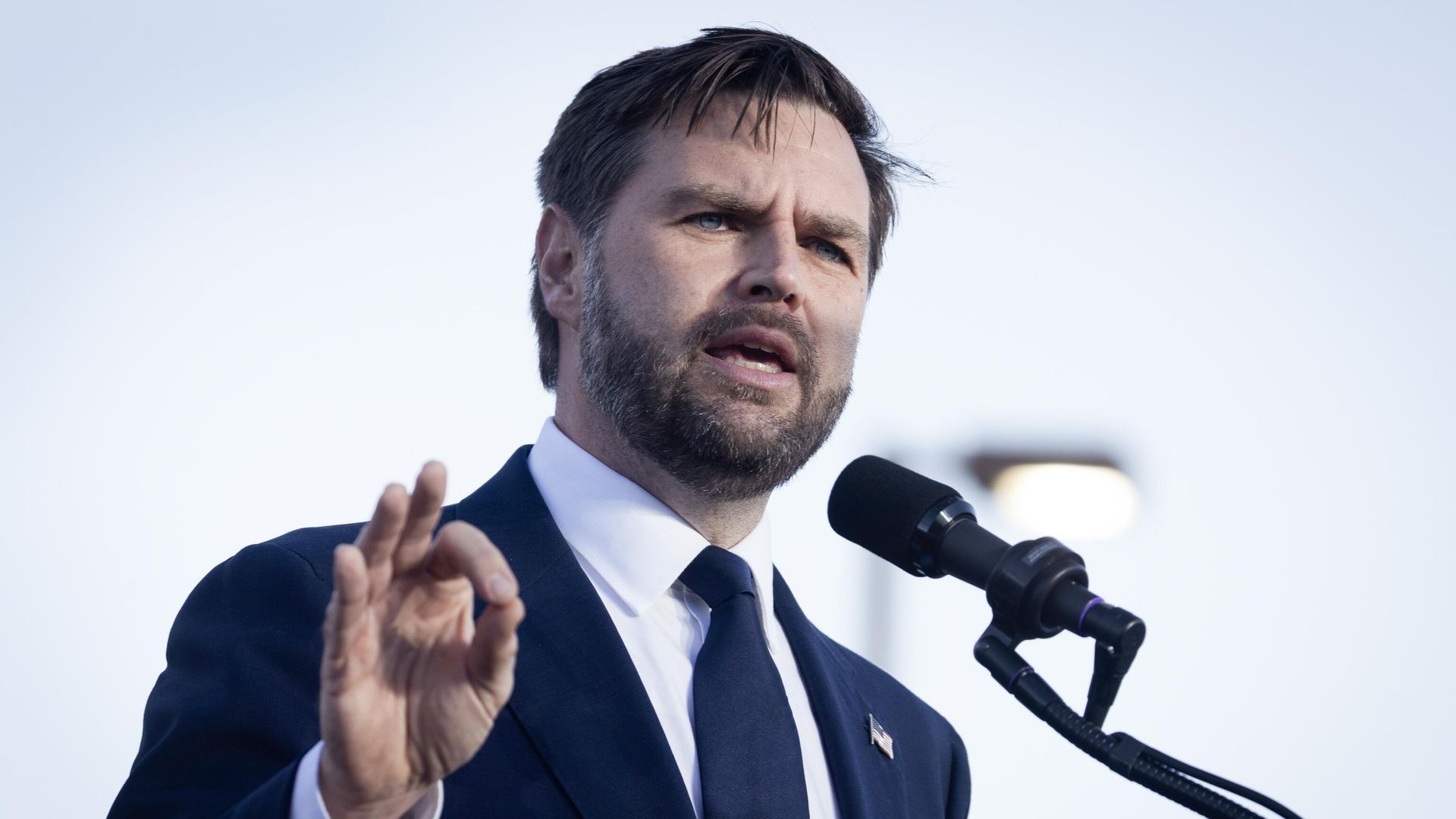 Вице-президент США Джей Ди Вэнс Вице-президент США Джей Ди Вэнс - РИА Новости, 1920, 19.06.2025