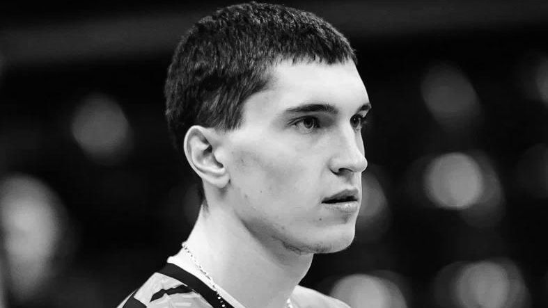 Доигровщик молодежной волейбольной команды Кузбасс-2 Сергей Павлов - РИА Новости, 1920, 28.05.2025