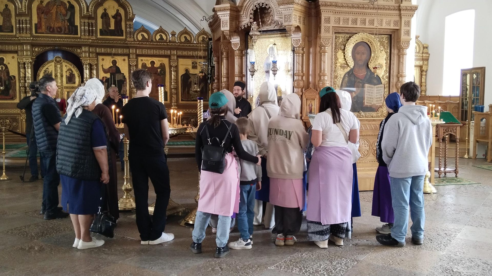 Семьи участников СВО на экскурсии в Валаамском монастыре (проект Валаам. Остров Преображения) - РИА Новости, 1920, 28.05.2025