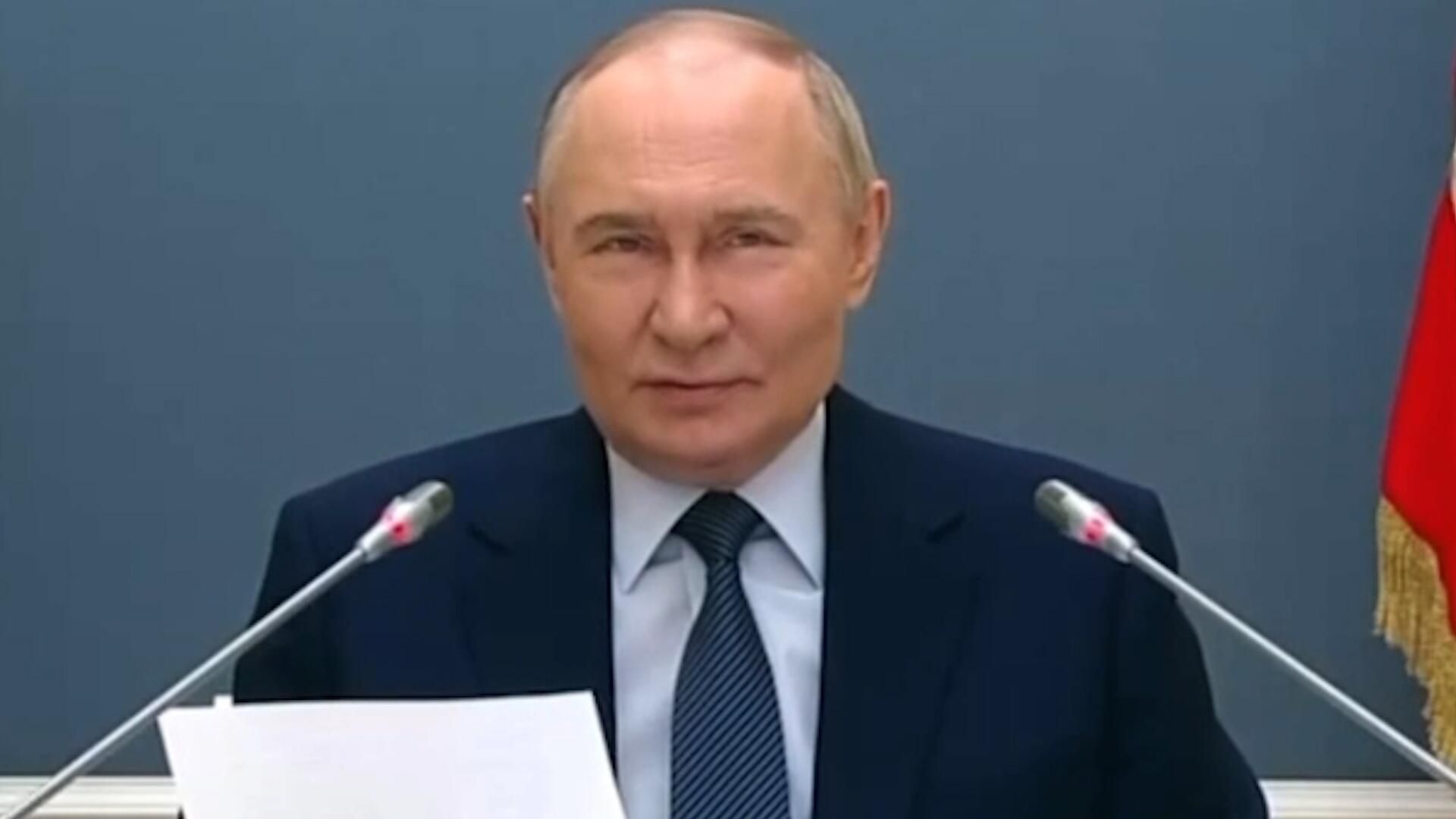 Там красиво очень – Путин посоветовал ездить в Красную Поляну на Рождество Там красиво очень – Путин посоветовал ездить в Красную Поляну на Рождество - РИА Новости, 1920, 29.05.2025