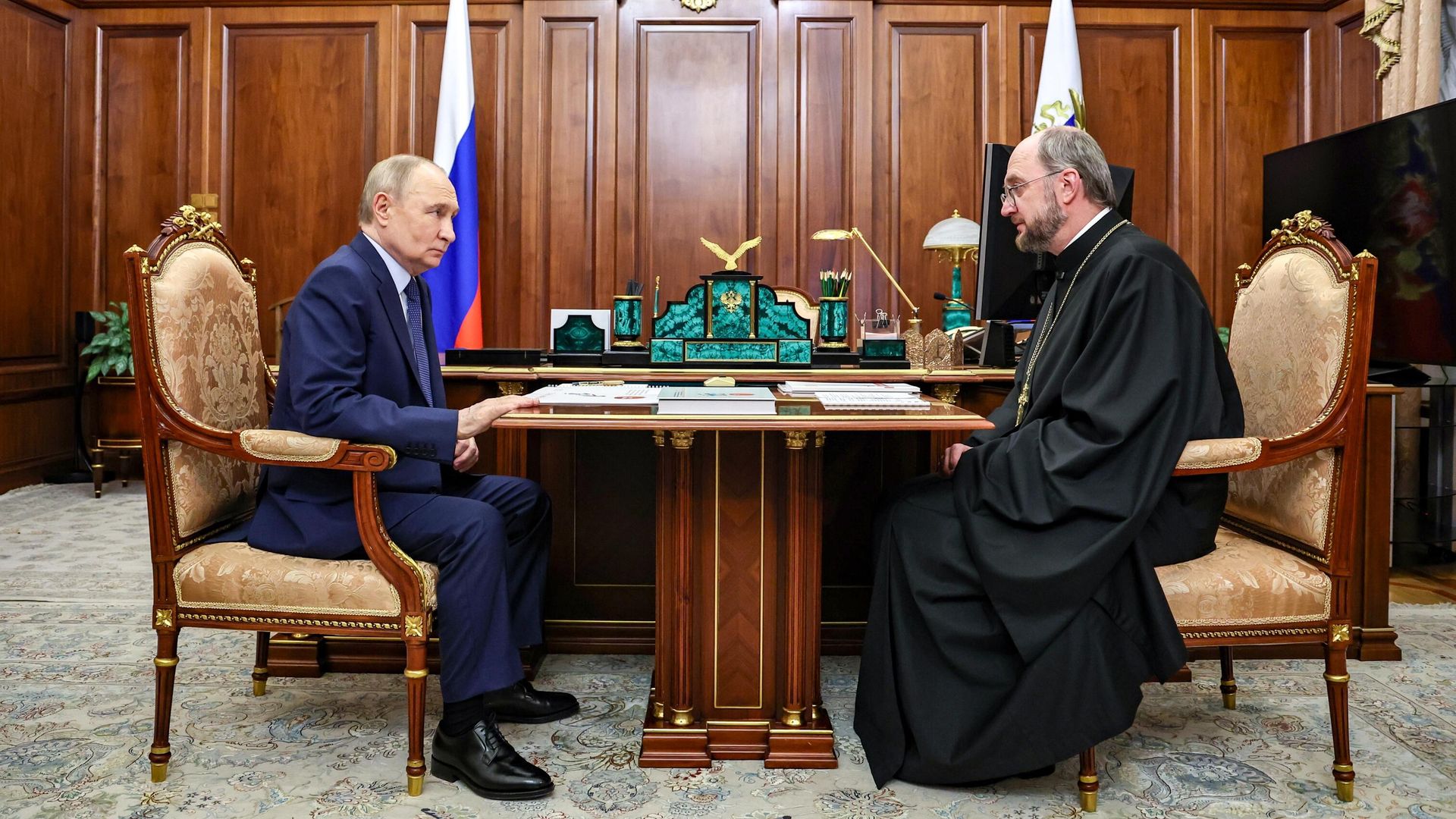 Президент РФ Владимир Путин встретился с протоиереем Александром Ткаченко  - РИА Новости, 1920, 30.05.2025