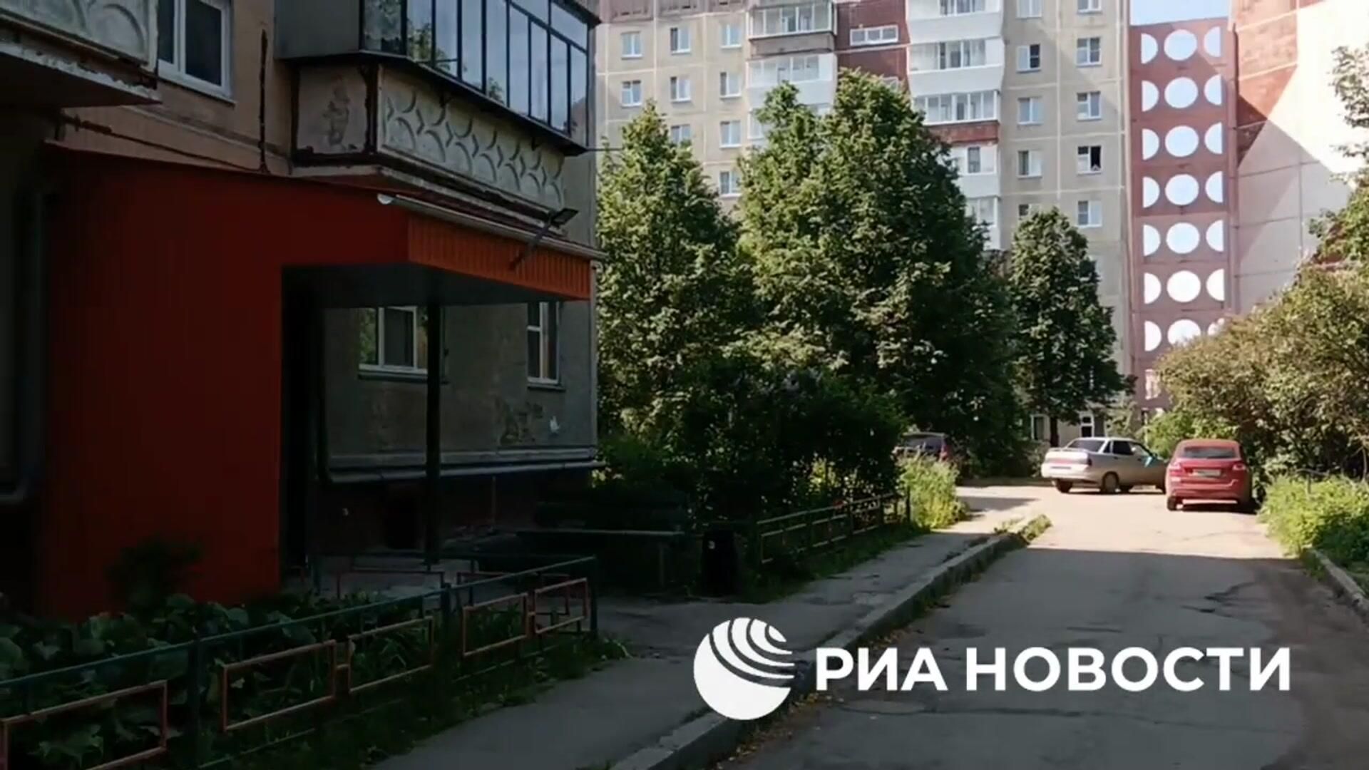 Бабушка возможного причастного к атаке БПЛА в Иркутской области не знает, где он Бабушка возможного причастного к атаке БПЛА в Иркутской области не знает, где он - РИА Новости, 1920, 04.06.2025