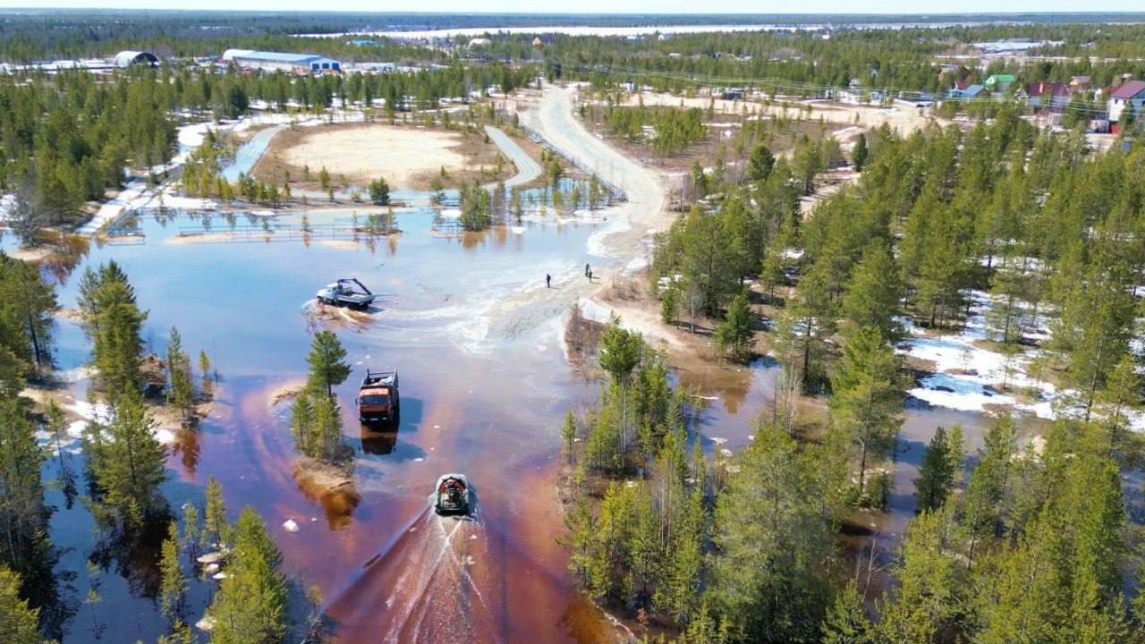 Подъем воды на реке Пяку-Пур в Пуровском районе в Ямало-Ненецком автономном округе Подъем воды на реке Пяку-Пур в Пуровском районе в Ямало-Ненецком автономном округе - РИА Новости, 1920, 04.06.2025
