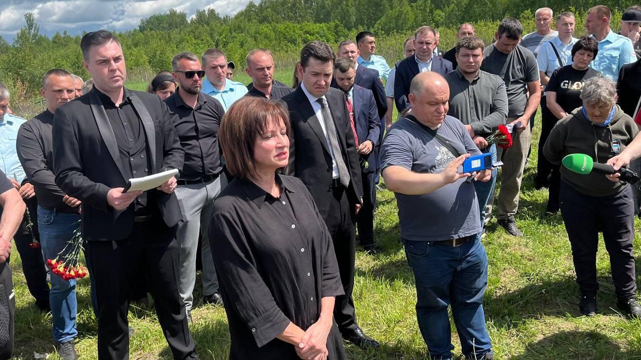 В Унече простились с машинистом Павлом Николаевичем Мишиным В Унече простились с машинистом Павлом Николаевичем Мишиным - РИА Новости, 1920, 04.06.2025