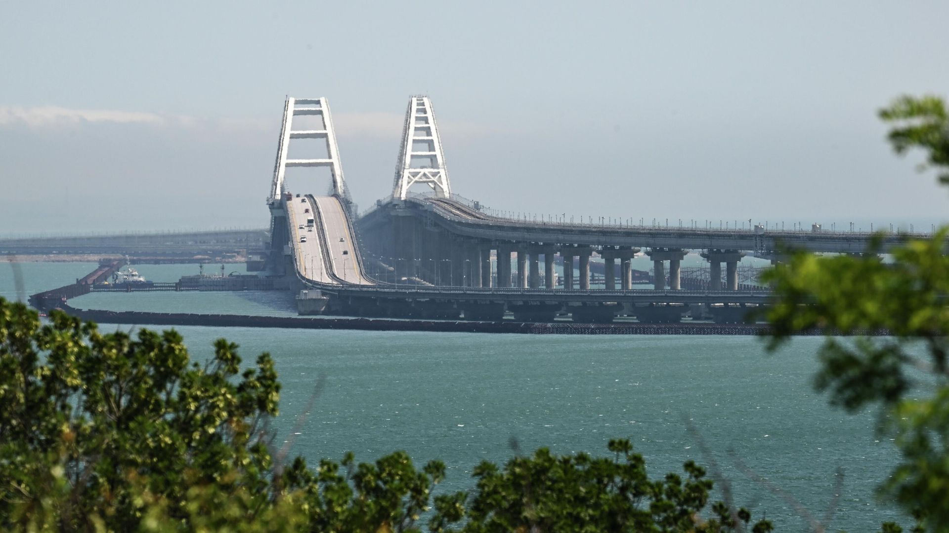Крымский мост в Керчи Крымский мост в Керчи - РИА Новости, 1920, 27.06.2026
