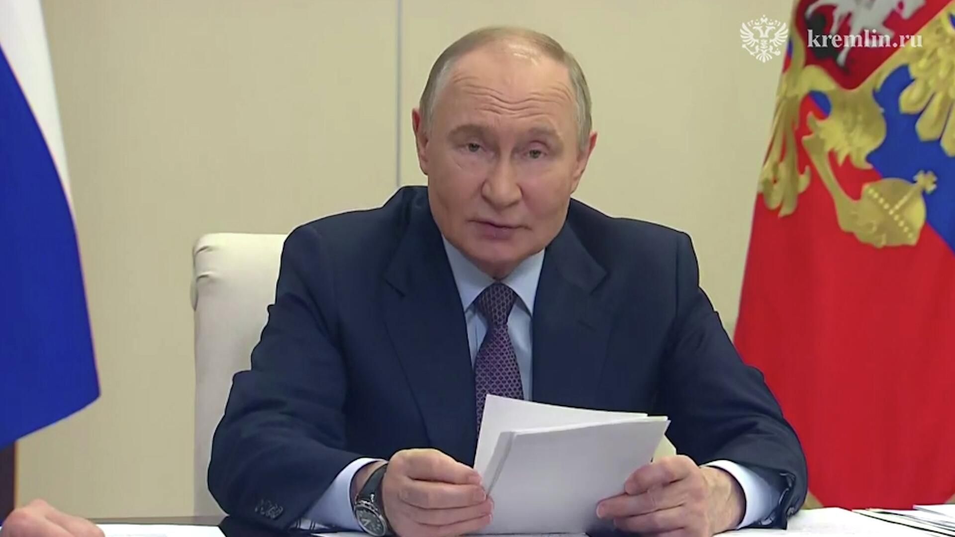 Путин об учреждении дня языков народов России  - РИА Новости, 1920, 05.06.2025