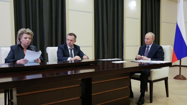 Президент РФ Владимир Путин в режиме видеоконференции проводит заседание Совета по реализации государственной политики в сфере поддержки русского языка и языков народов России